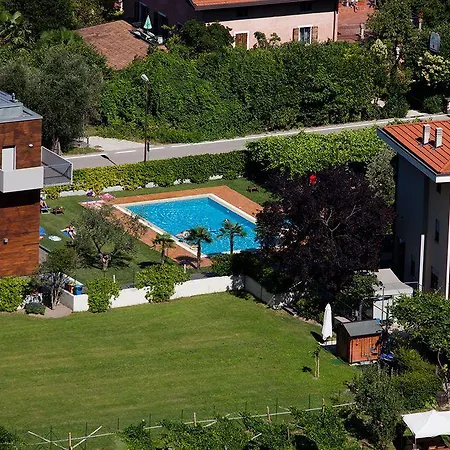 Stella Hotel 3*